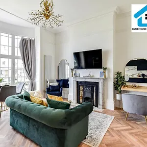 Relaxing Seaside Retreats Brighton
